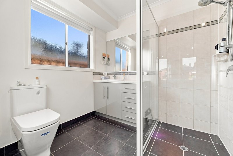 Photo - 25 Honey Myrtle Way, Cranbourne VIC 3977 - Image 16