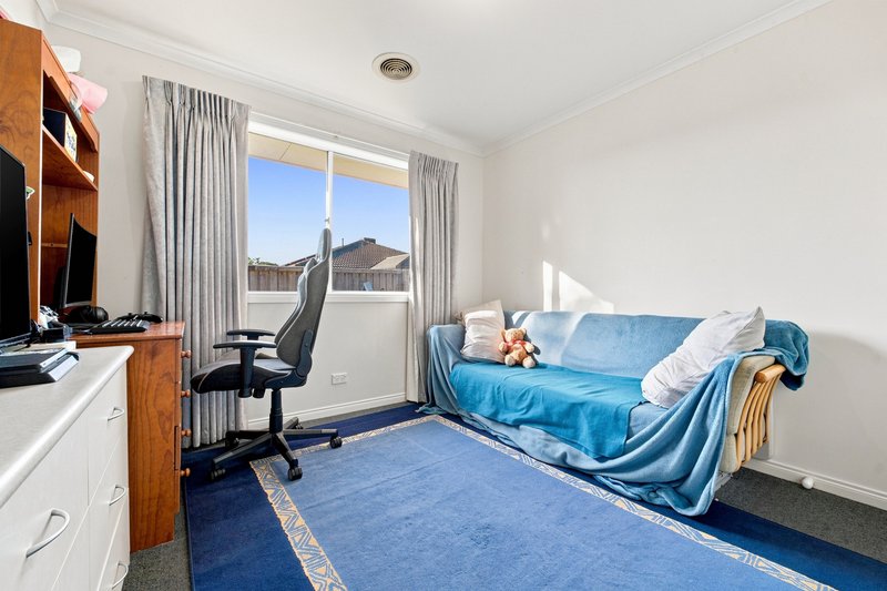 Photo - 25 Honey Myrtle Way, Cranbourne VIC 3977 - Image 17