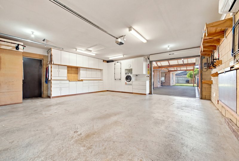 Photo - 25 Honey Myrtle Way, Cranbourne VIC 3977 - Image 26
