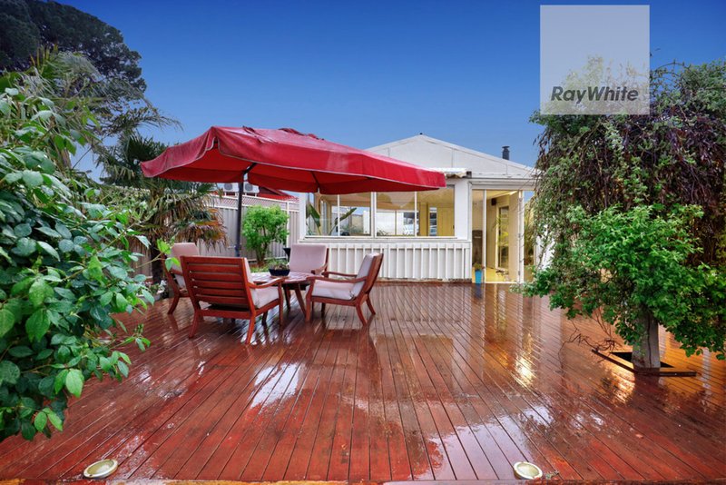 Photo - 25 Hopetoun Court, Westmeadows VIC 3049 - Image 17