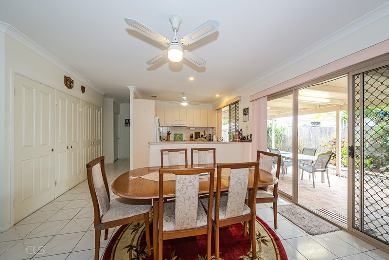 Photo - 25 Hoya Crescent, Bongaree QLD 4507 - Image 7