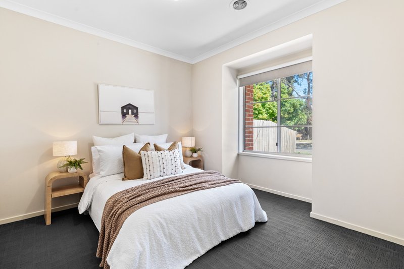 Photo - 25 Hughes Street, Hoppers Crossing VIC 3029 - Image 10