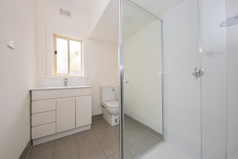 Photo - 25 Ireland Street, Burwood VIC 3125 - Image 4