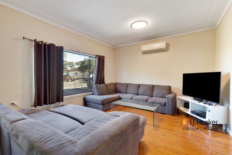 Photo - 25 Jacka Street, St Marys NSW 2760 - Image 3