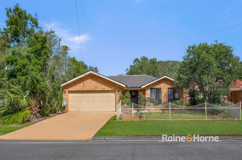 Photo - 25 Janet Avenue, Umina Beach NSW 2257 - Image 1