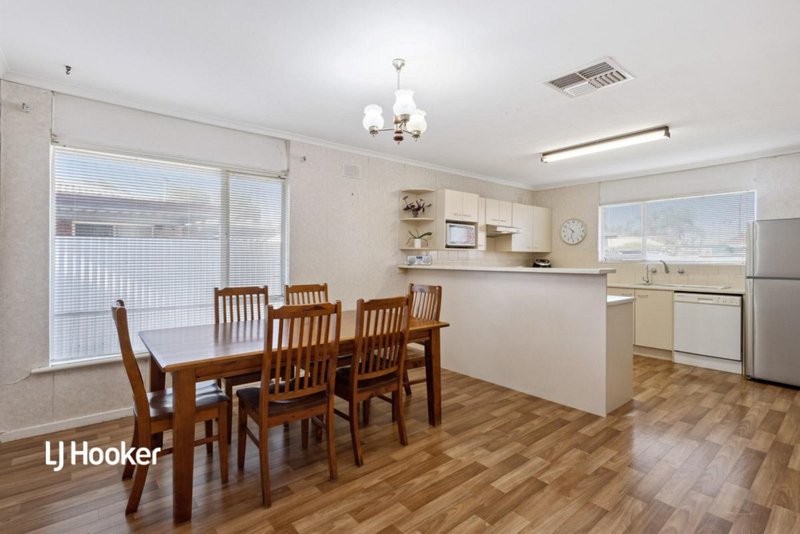 Photo - 25 Jarman Avenue, Salisbury East SA 5109 - Image 5