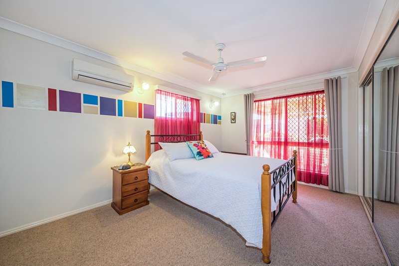 Photo - 25 Jasmin Drive, Bongaree QLD 4507 - Image 7