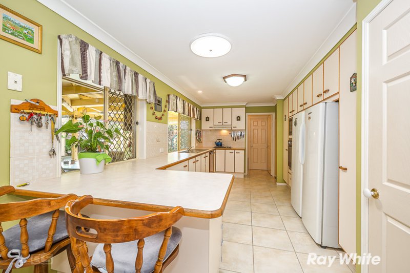 Photo - 25 Jasmin Drive, Bongaree QLD 4507 - Image 3