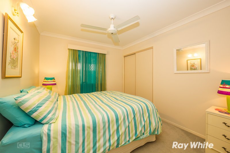 Photo - 25 Jasmin Drive, Bongaree QLD 4507 - Image 6