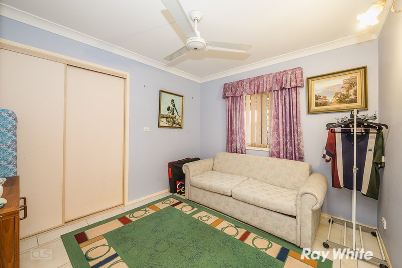 Photo - 25 Jasmin Drive, Bongaree QLD 4507 - Image 9