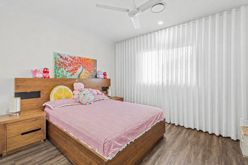 Photo - 25 Jersey Street, North Lakes QLD 4509 - Image 16