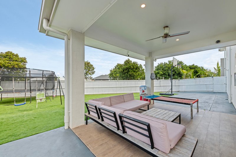 Photo - 25 Jersey Street, North Lakes QLD 4509 - Image 19