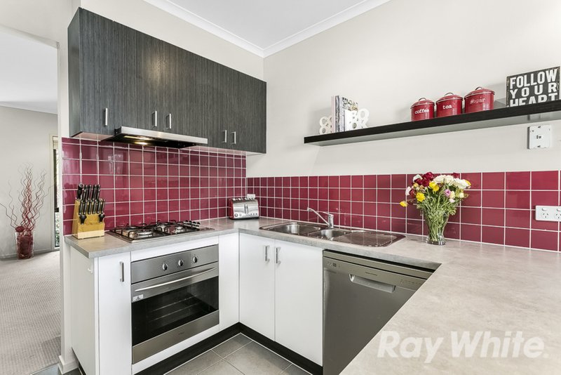 Photo - 25 Joelson Avenue, Scoresby VIC 3179 - Image 2