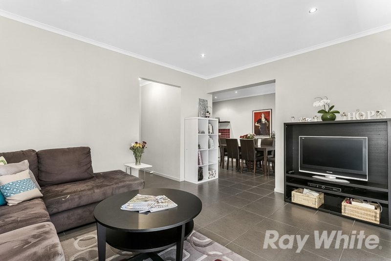 Photo - 25 Joelson Avenue, Scoresby VIC 3179 - Image 4