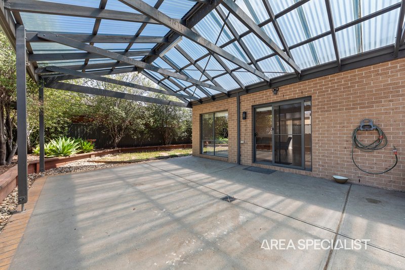 Photo - 25 Joseph Banks Drive, Pakenham VIC 3810 - Image 2