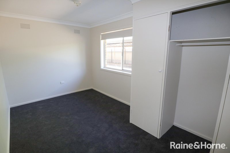 Photo - 2/5 Joyes Place, Tolland NSW 2650 - Image 4