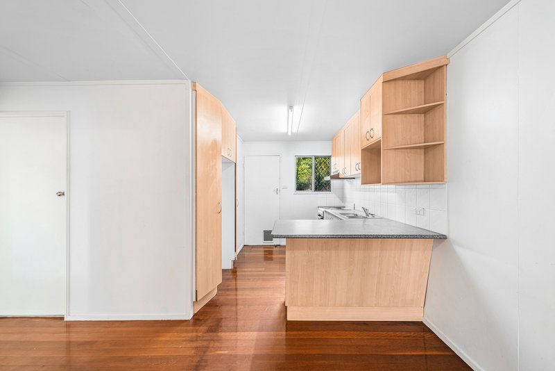 Photo - 25 Judith Street, Burnside QLD 4560 - Image 3
