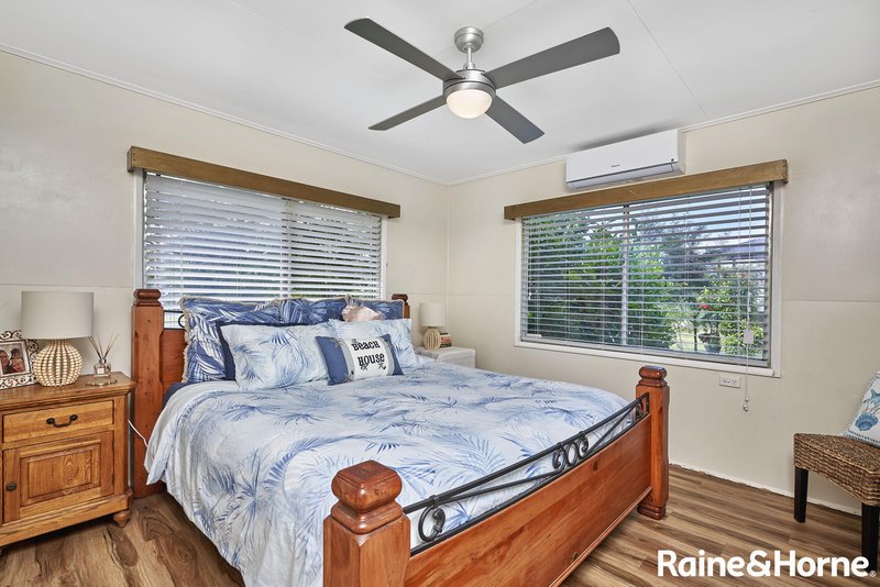 Photo - 25 Judy Street, Flying Fish Point QLD 4860 - Image 7