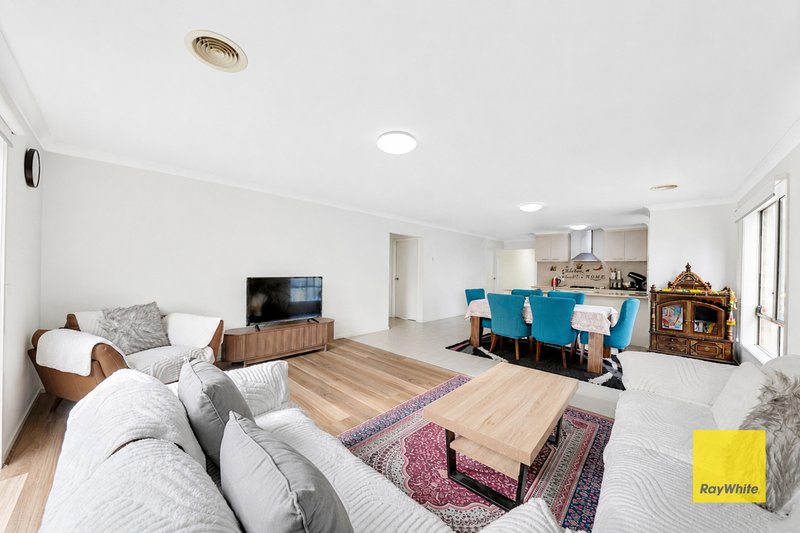Photo - 25 Jupiter Drive, Truganina VIC 3029 - Image 15