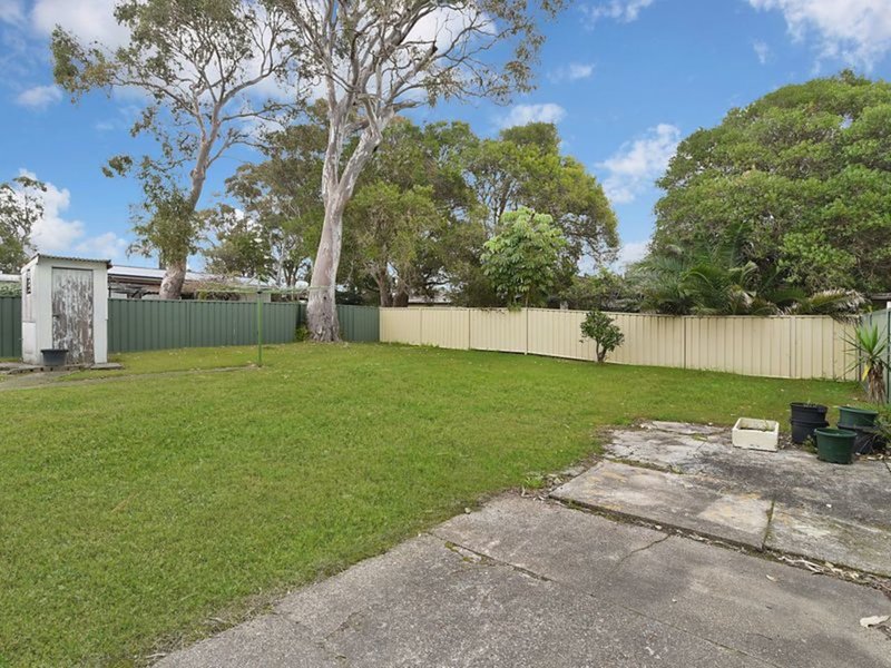 Photo - 25 Kalani Street, Budgewoi NSW 2262 - Image 2