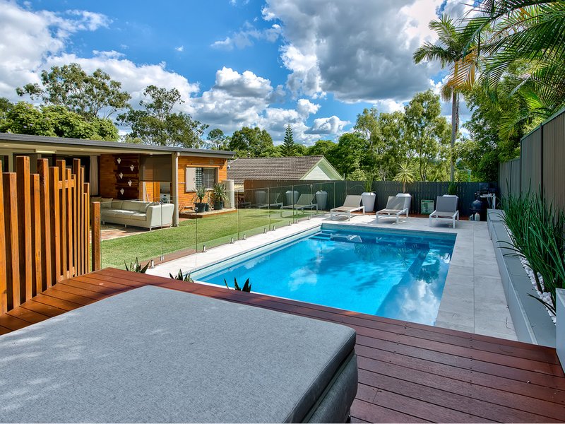 Photo - 25 Kalimna Street, The Gap QLD 4061 - Image 2