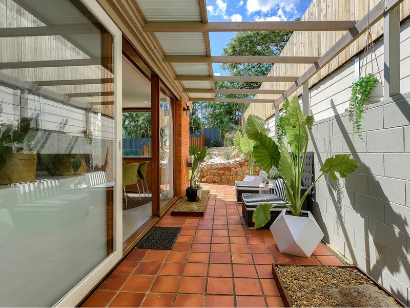 Photo - 25 Kalimna Street, The Gap QLD 4061 - Image 13