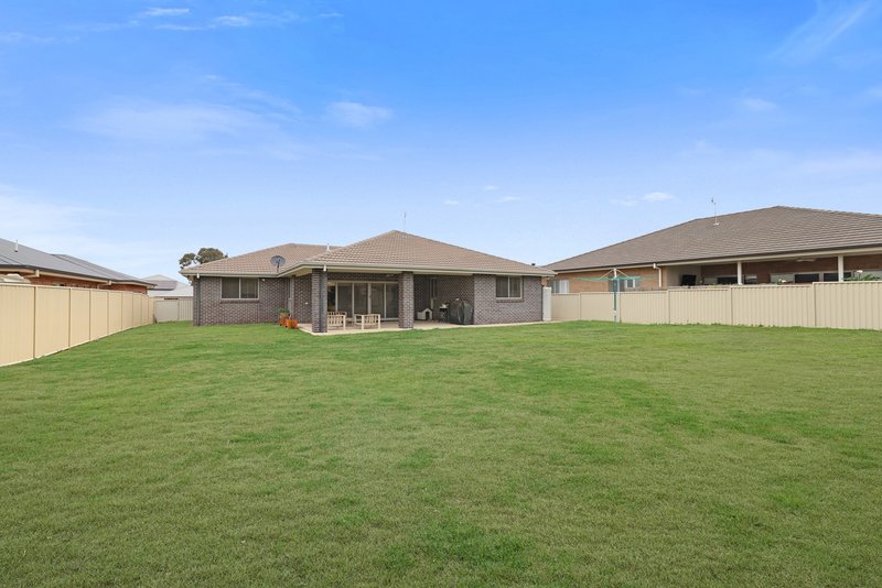 Photo - 25 Kalinda Place, Tamworth NSW 2340 - Image 16