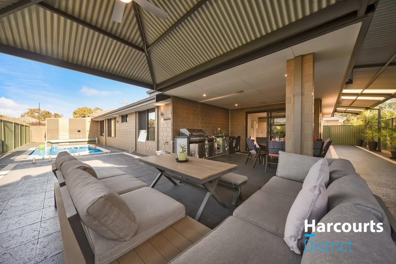 Photo - 25 Karlak Circuit, Forrestfield WA 6058 - Image 29