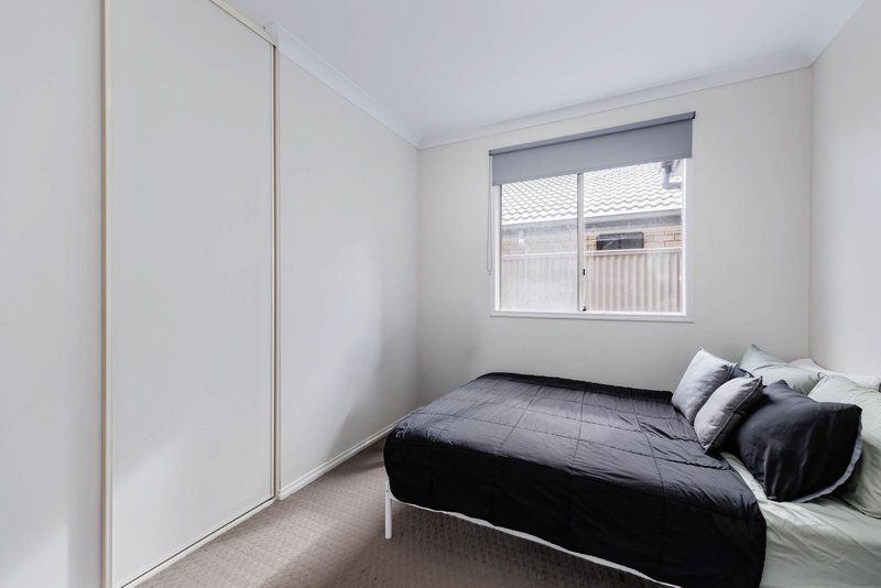 Photo - 25 Kenmair Street, Mansfield Park SA 5012 - Image 12