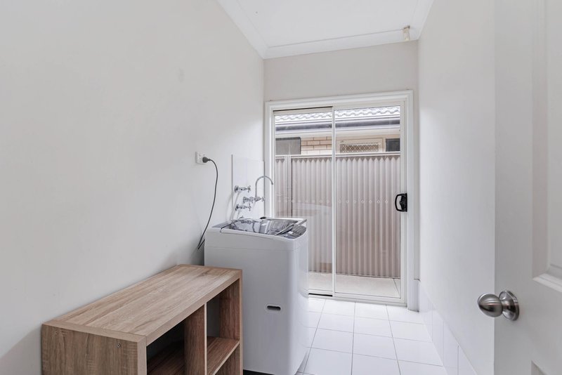 Photo - 25 Kenmair Street, Mansfield Park SA 5012 - Image 16