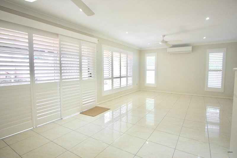 Photo - 2/5 Kenmare Court, Banora Point NSW 2486 - Image 4