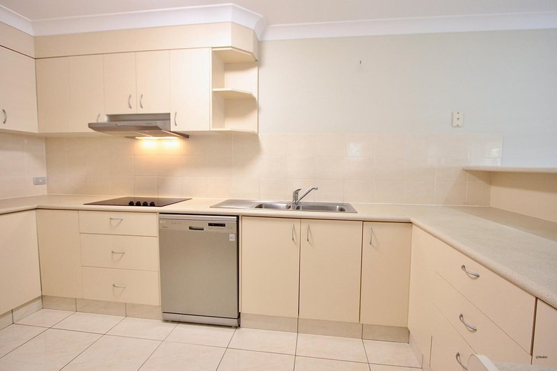 Photo - 2/5 Kenmare Court, Banora Point NSW 2486 - Image 5