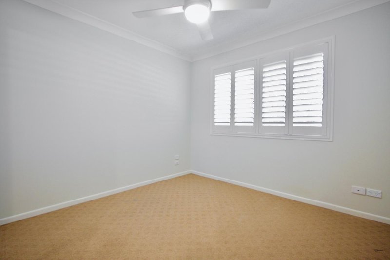 Photo - 2/5 Kenmare Court, Banora Point NSW 2486 - Image 8