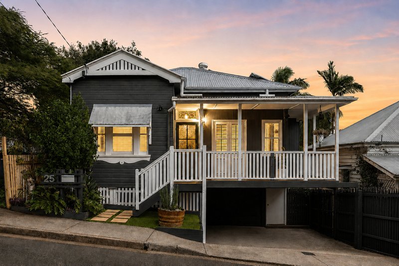 Photo - 25 Kent Street, Red Hill QLD 4059 - Image 2