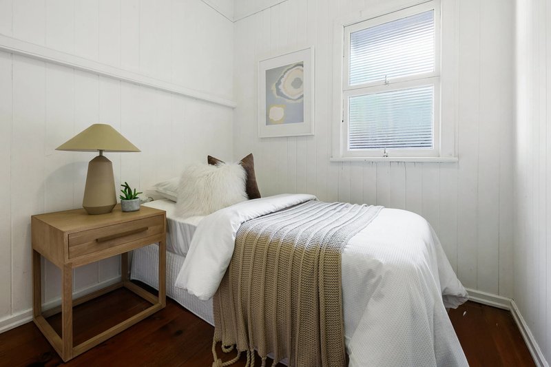 Photo - 25 Kent Street, Red Hill QLD 4059 - Image 15
