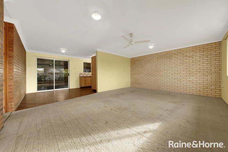 Photo - 25 Keppel Avenue, Clinton QLD 4680 - Image 5