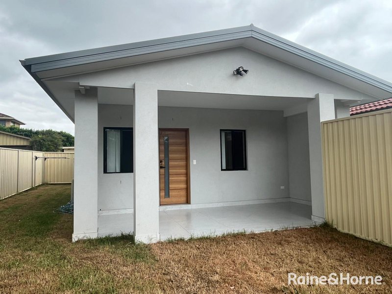 Photo - 25 Kings Road, Ingleburn NSW 2565 - Image 1