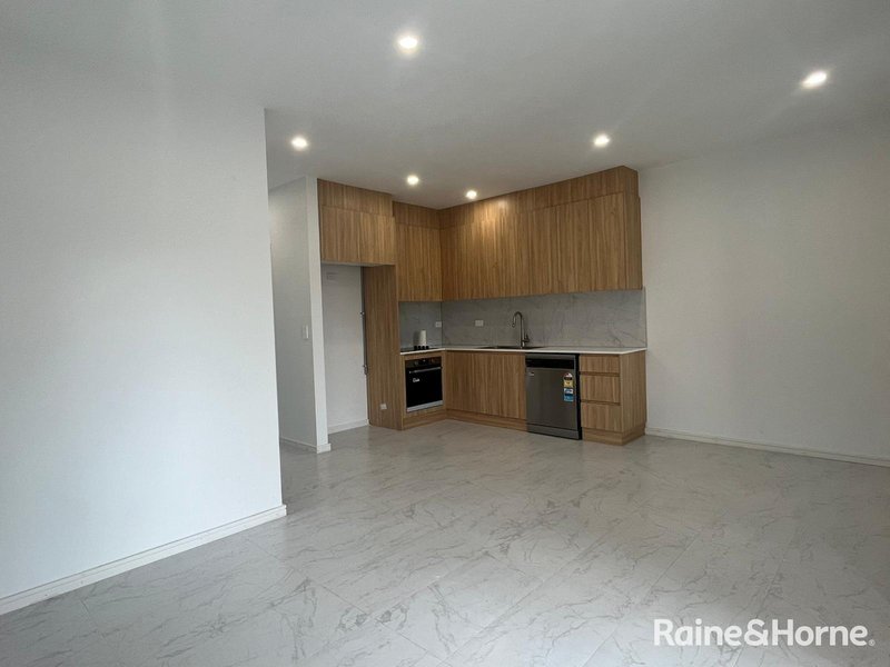 Photo - 25 Kings Road, Ingleburn NSW 2565 - Image 3