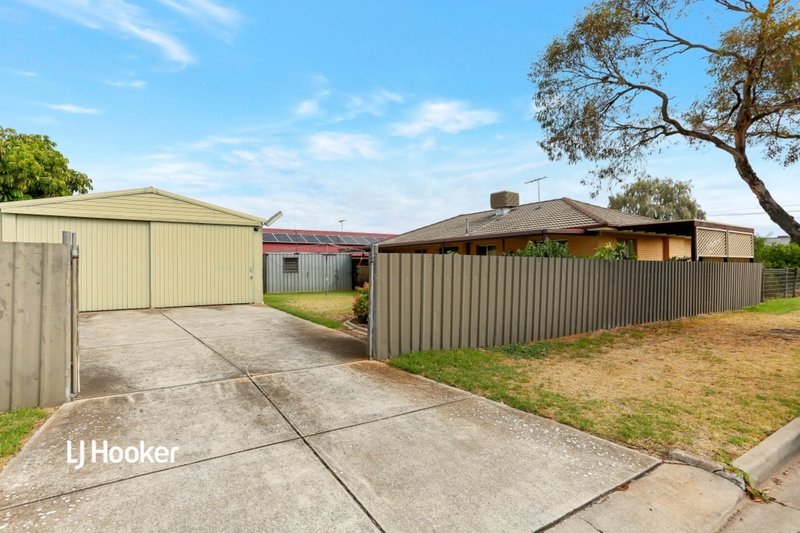 Photo - 25 Kingston Avenue, Hope Valley SA 5090 - Image 11