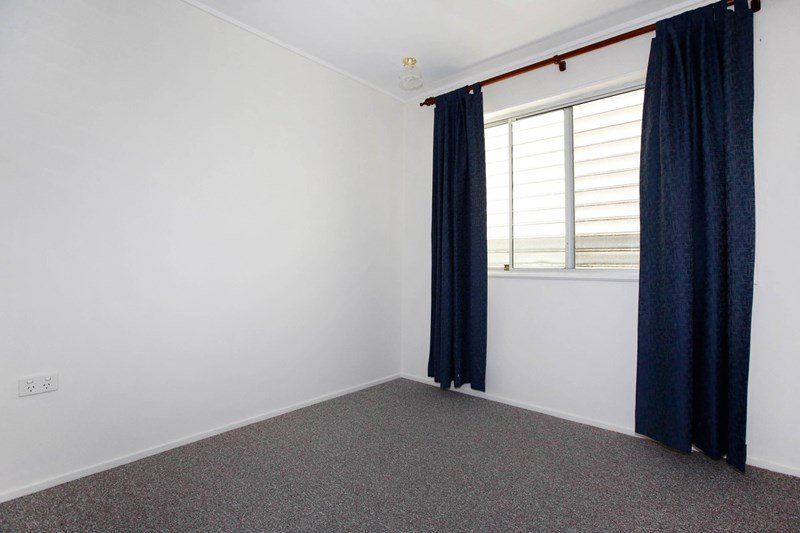 Photo - 25 Kulgun Crescent, Kelso QLD 4815 - Image 4