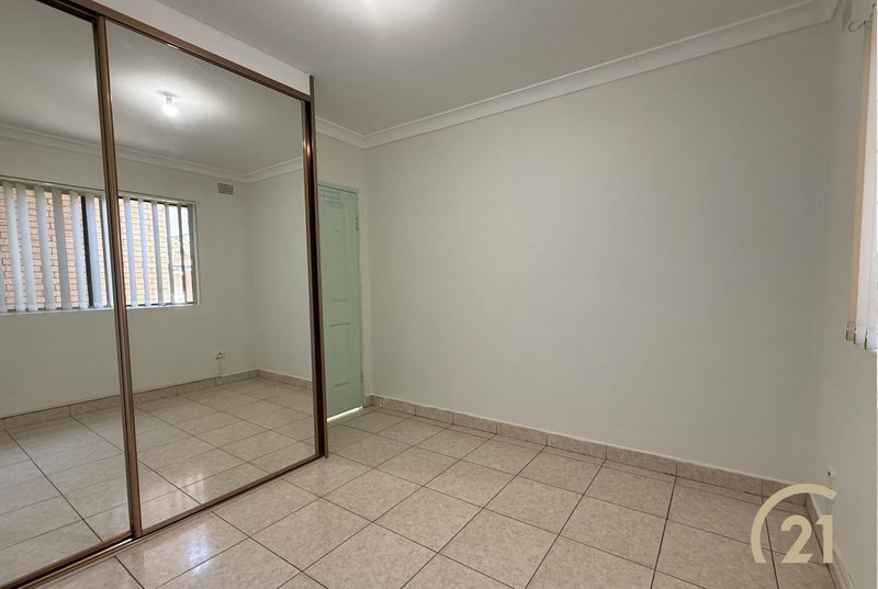 Photo - 2/5 Lackey Street, Fairfield NSW 2165 - Image 5