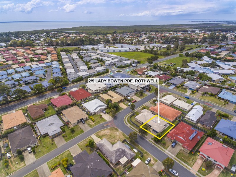 Photo - 2/5 Lady Bowen Parade, Rothwell QLD 4022 - Image 2