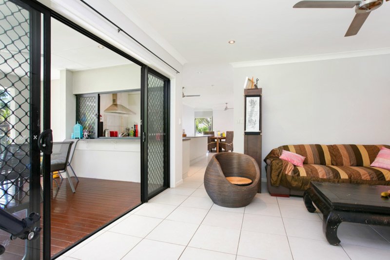 Photo - 25 Lagoon Drive, Trinity Beach QLD 4879 - Image 8