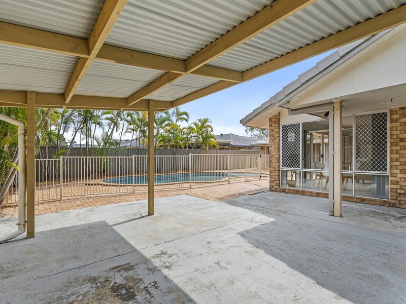 Photo - 25 Lakeshore Drive, Helensvale QLD 4212 - Image 12