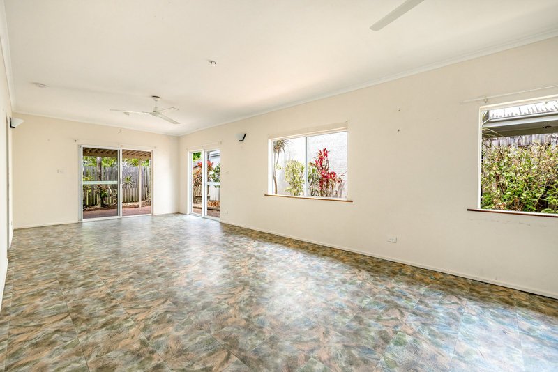 25 Lamb Street, Smithfield QLD 4878