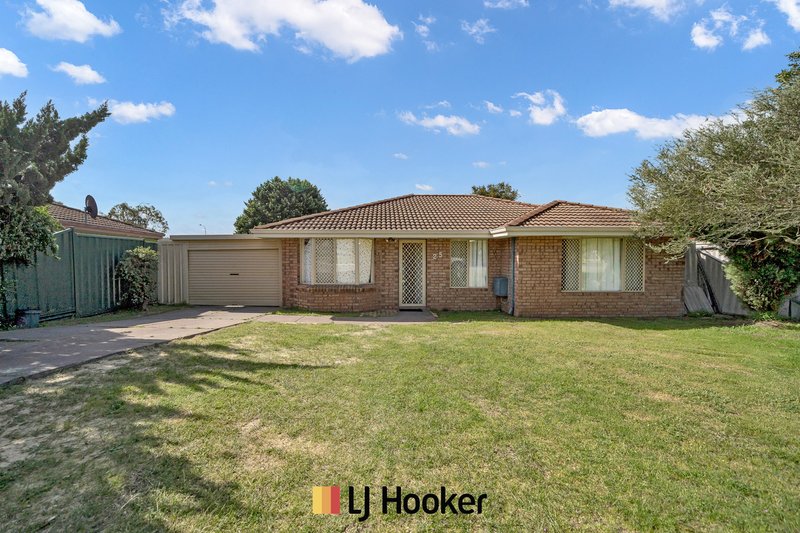 Photo - 25 Lambourne Retreat, Mirrabooka WA 6061 - Image 3