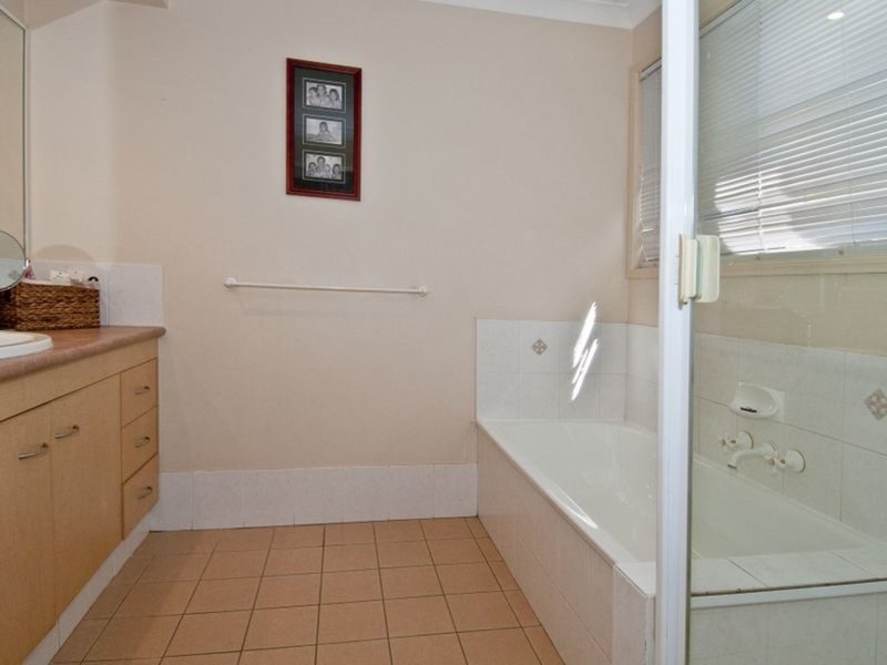 Photo - 25 Langfield Crescent, Ormeau Hills QLD 4208 - Image 14