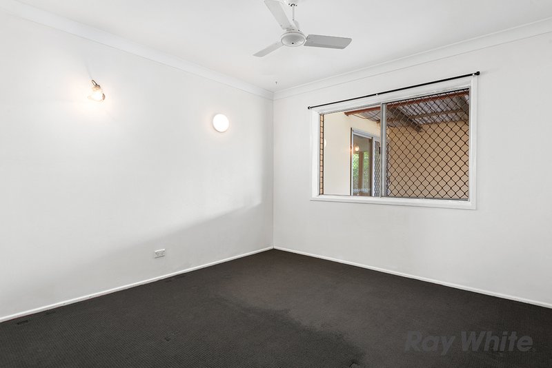 Photo - 25 Lara Street, Sunnybank QLD 4109 - Image 10