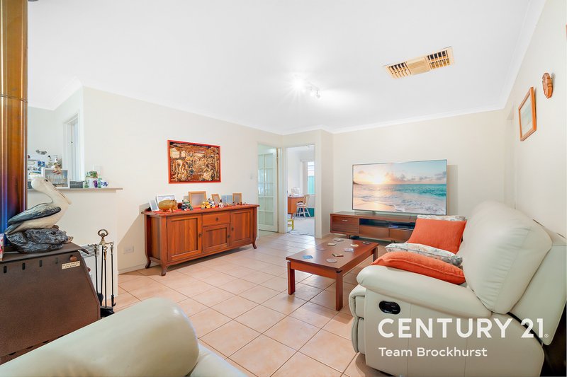 Photo - 25 Larkspur Place, Thornlie WA 6108 - Image 18