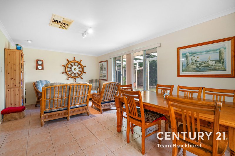 Photo - 25 Larkspur Place, Thornlie WA 6108 - Image 24